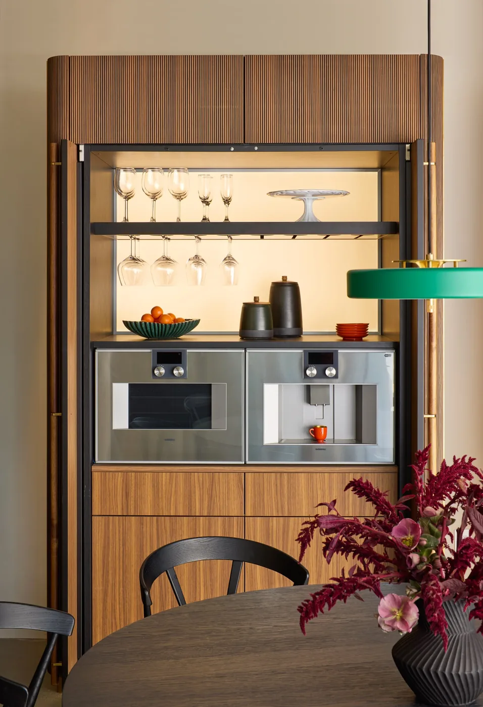 Bar cabinet with integrated lighting